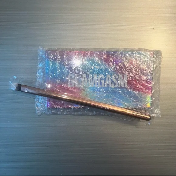 NEW Formula Z Glamgasm Pro Artistry Face & Eye Palette w/ Chica Beauty Brush - Picture 7 of 9